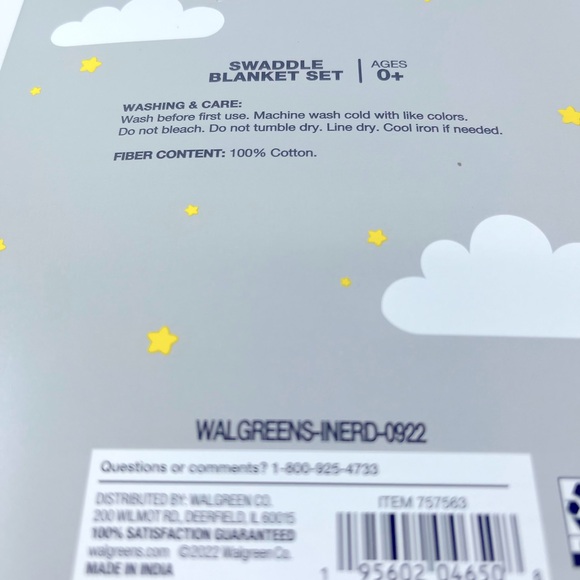 Kid’s Moon and Stars 2 count Swaddle Blanket Set Age0+ - Picture 6 of 7